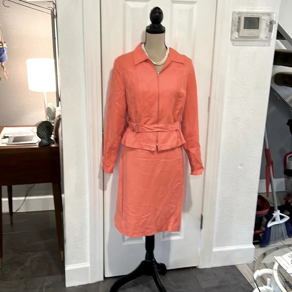 Womens 3 piece suit size 10 - Picture 1 of 2